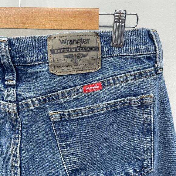 Wrangler High Rise Rigid Denim Cut-Off Shorts Mens 30 Dark Denim Style‎ 97601VR - Picture 6 of 7